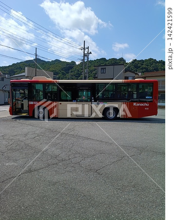 神奈中半原バス停にて 神奈中半原バス停にて 142421599