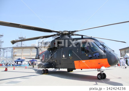 海上自衛隊 CH-101 ヘリコプター 南極観測船しらせ搭載機 地上展示 142424236