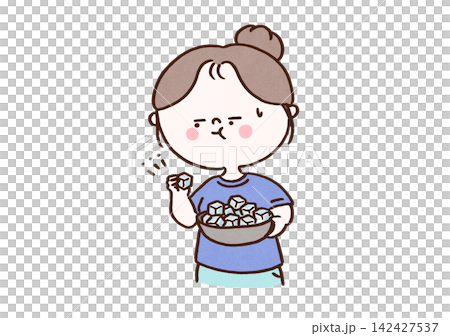 無性に氷が食べたくなりボリボリと氷を食べる女性(氷食症) 無性に氷が食べたくなりボリボリと氷を食べる女性(氷食症) 142427537