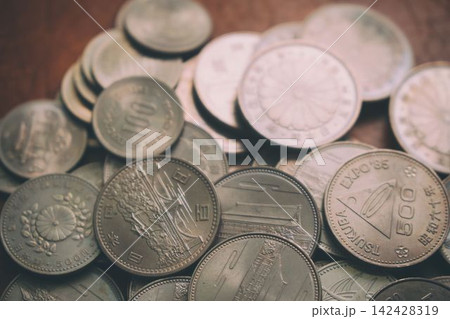 昭和レトロな記念硬貨 昭和レトロな記念硬貨 142428319