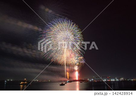 木更津港まつり花火大会夜空に咲く大輪の花 木更津港まつり花火大会夜空に咲く大輪の花 142428914