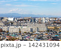 【東京都】郊外の住宅地の風景 142431094