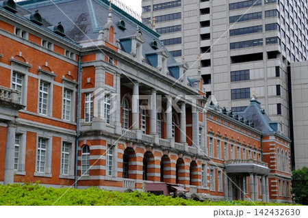 四季折々美しい法務省赤レンガ棟 晩夏の脇役ヒルガオの花 四季折々美しい法務省赤レンガ棟 晩夏の脇役ヒルガオの花 142432630