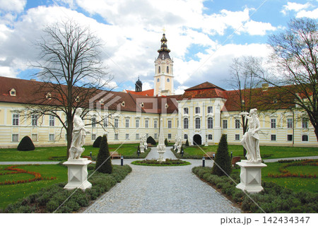 Park and abbey Altenburg 142434347
