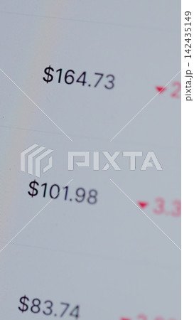 Vertical video. Buying or selling bitcoin cryptocurrency using an app on your cell phone. Online trading. Stock exchange. 142435149