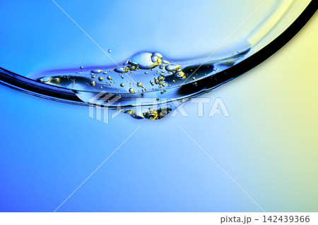 Fluid innovation creating longevity skincare serum bubbles Fluid innovation creating longevity skincare serum bubbles 142439366