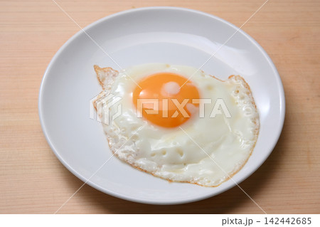 目玉焼き 目玉焼き 142442685