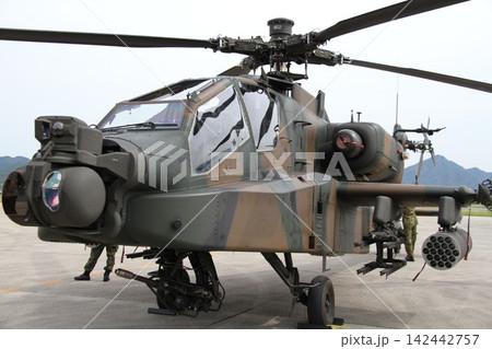 陸上自衛隊 AH-64D アパッチ ロングボウ 戦闘ヘリコプター 地上展示 陸上自衛隊 AH-64D アパッチ ロングボウ 戦闘ヘリコプター 地上展示 142442757
