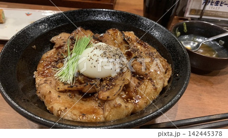 肉 肉 142445378