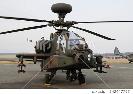 陸上自衛隊 AH-64D アパッチ ロングボウ 火器統制レーダー搭載機 地上展示 陸上自衛隊 AH-64D アパッチ ロングボウ 火器統制レーダー搭載機 地上展示 142447797