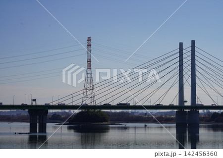 河川敷 142456360
