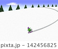 ゲレンデを滑走するスノーボーダー 142456825