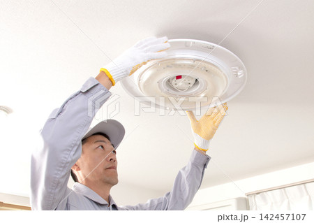 照明工事　照明器具と業者 142457107