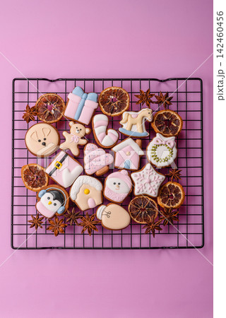 Sweet, colorful, homemade Christmas gingerbread cookies. Christmas gingerbread cookies Sweet, colorful, homemade Christmas gingerbread cookies. Christmas gingerbread cookies 142460456