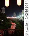 松本市の夏祭りと提灯の灯り　長野県松本市 142461064