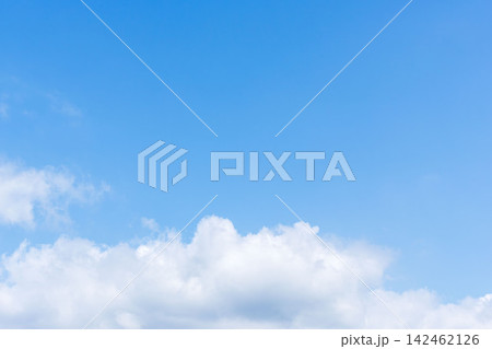 夏の始まりの青空と雲12 夏の始まりの青空と雲12 142462126