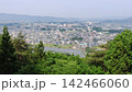 山から見下ろす街並み 142466060