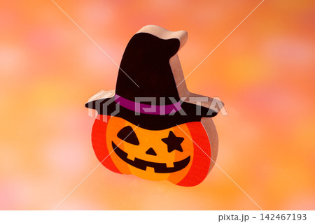 ハロウィン人形 142467193
