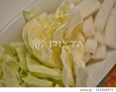 生野菜味噌添え、手作り、手料理、妻の手料理、家庭の味、我が家の味、愛情料理、夕食、晩御飯、家庭の食卓 生野菜味噌添え、手作り、手料理、妻の手料理、家庭の味、我が家の味、愛情料理、夕食、晩御飯、家庭の食卓 142468973