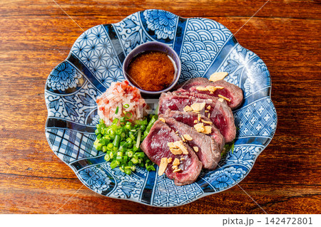 旨味が詰まったヘルシーな鹿肉の炙り 旨味が詰まったヘルシーな鹿肉の炙り 142472801