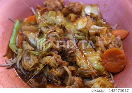 Stir-Fried Chicken and Vegetables Dish Stir-Fried Chicken and Vegetables Dish 142473057
