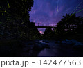 渓流のほたる 142477563