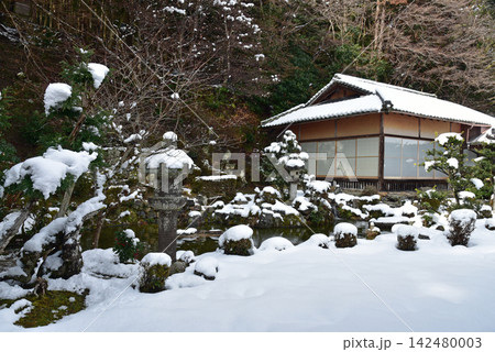 滋賀 西教寺 客殿庭園の冬 滋賀 西教寺 客殿庭園の冬 142480003