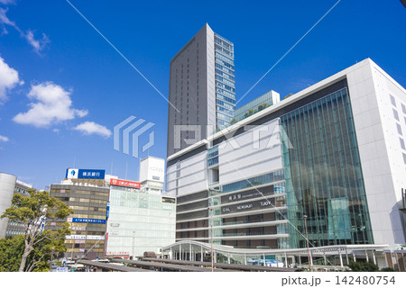 横浜駅 142480754