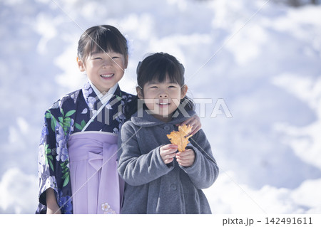 卒園式の子ども 卒園式の子ども 142491611