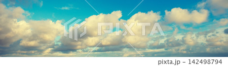 Beautiful cloudy day sky. Daylight Sky texture. Abstract nature background 142498794