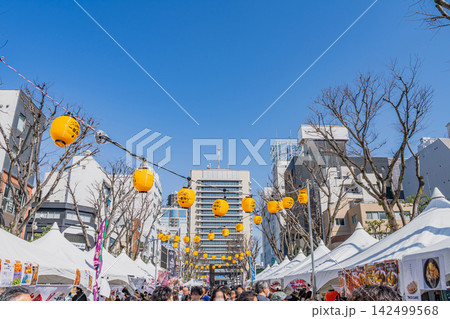 静岡市の静岡おでん祭の風景(静岡県) 静岡市の静岡おでん祭の風景(静岡県) 142499568