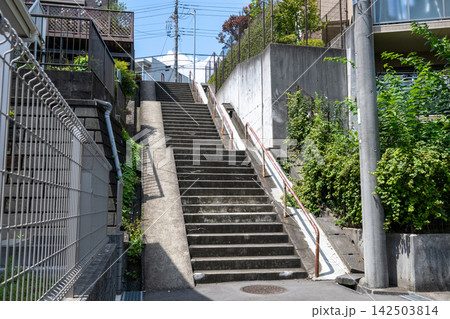 宮前平は階段の町 142503814