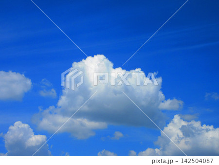 真夏の青空と白雲の迫力ある風景(2026年7月~8月撮影) 真夏の青空と白雲の迫力ある風景(2026年7月~8月撮影) 142504087