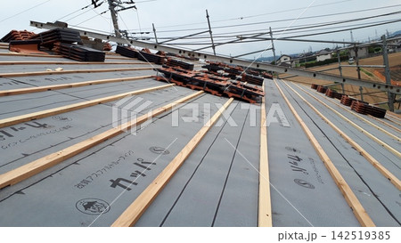 瓦屋根施工途中 瓦屋根施工途中 142519385