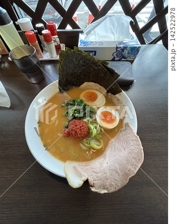 ラーメン ラーメン 142522978