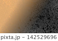 金と銅色の明暗メタル風テクスチャ壁紙 142529696