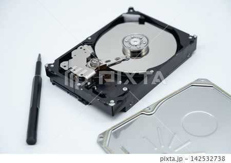 Opened Broken Hard Disk Drive for Data Recovery and Repair 142532738
