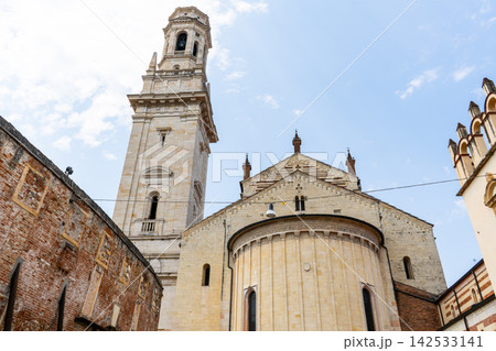 Verona Cathedral Exterior Architecture with High Bell Tower and Stone Apse Facade in Verona, Italy 142533141