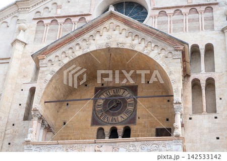 Astronomical Clock on Romanesque Facade Portal of Duomo di Verona Cathedral Exterior in Italy 142533142