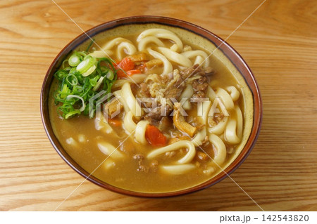 カレーうどん　和食 142543820