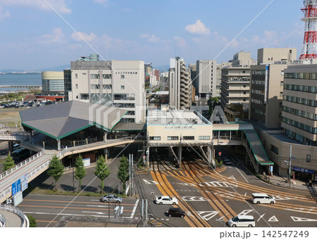 京阪大津市車　びわ湖浜大津駅の駅舎 142547249