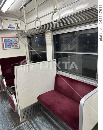 レトロな電車の車内　☆mar_lapin 142547653