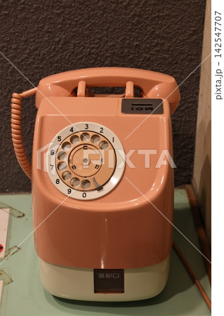 ピンク電話 ピンク電話 142547707
