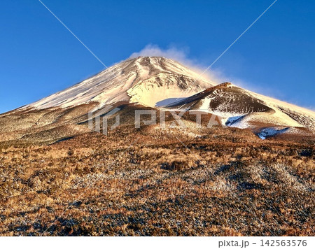 二月の富士山 二月の富士山 142563576
