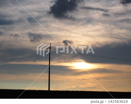 幻想的な夕景 142563629