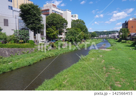 盛岡市の中津川 盛岡市の中津川 142566455