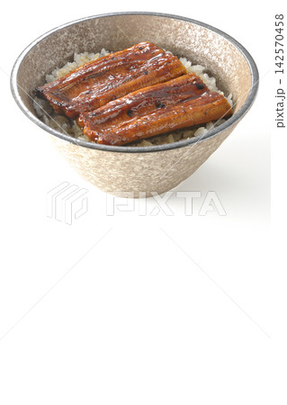 うな丼を白背景で単品撮影 うな丼を白背景で単品撮影 142570458