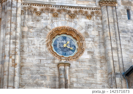 Stone Facade with Clock Face on St. Stephen's Dome, Vienna 142571073