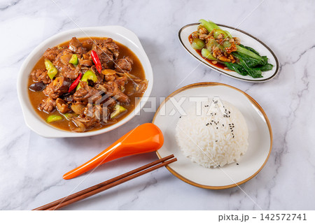 chinese Beer Duck Set Meal Served with Steamed White Rice and Bok Choy chinese Beer Duck Set Meal Served with Steamed White Rice and Bok Choy 142572741