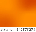 鮮やかなオレンジのグラデーション背景 142575273